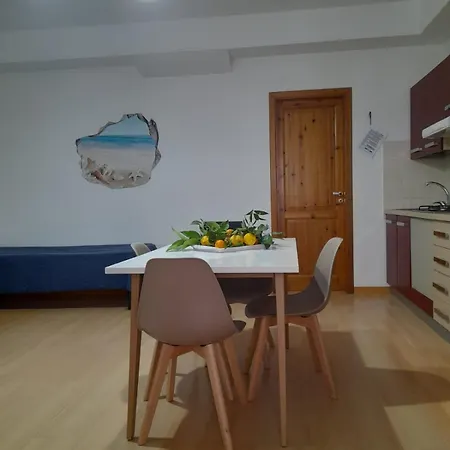 Casa Sole E Luna Holiday home Canneto (Lipari)
